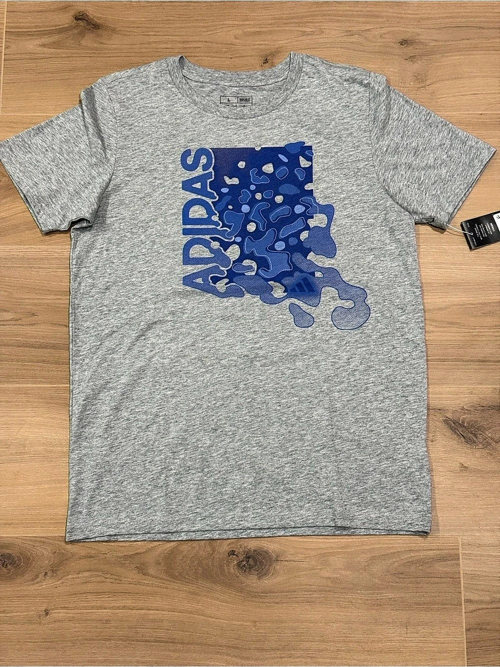 Adidas Graphic Tee in Gray Size Large NWT